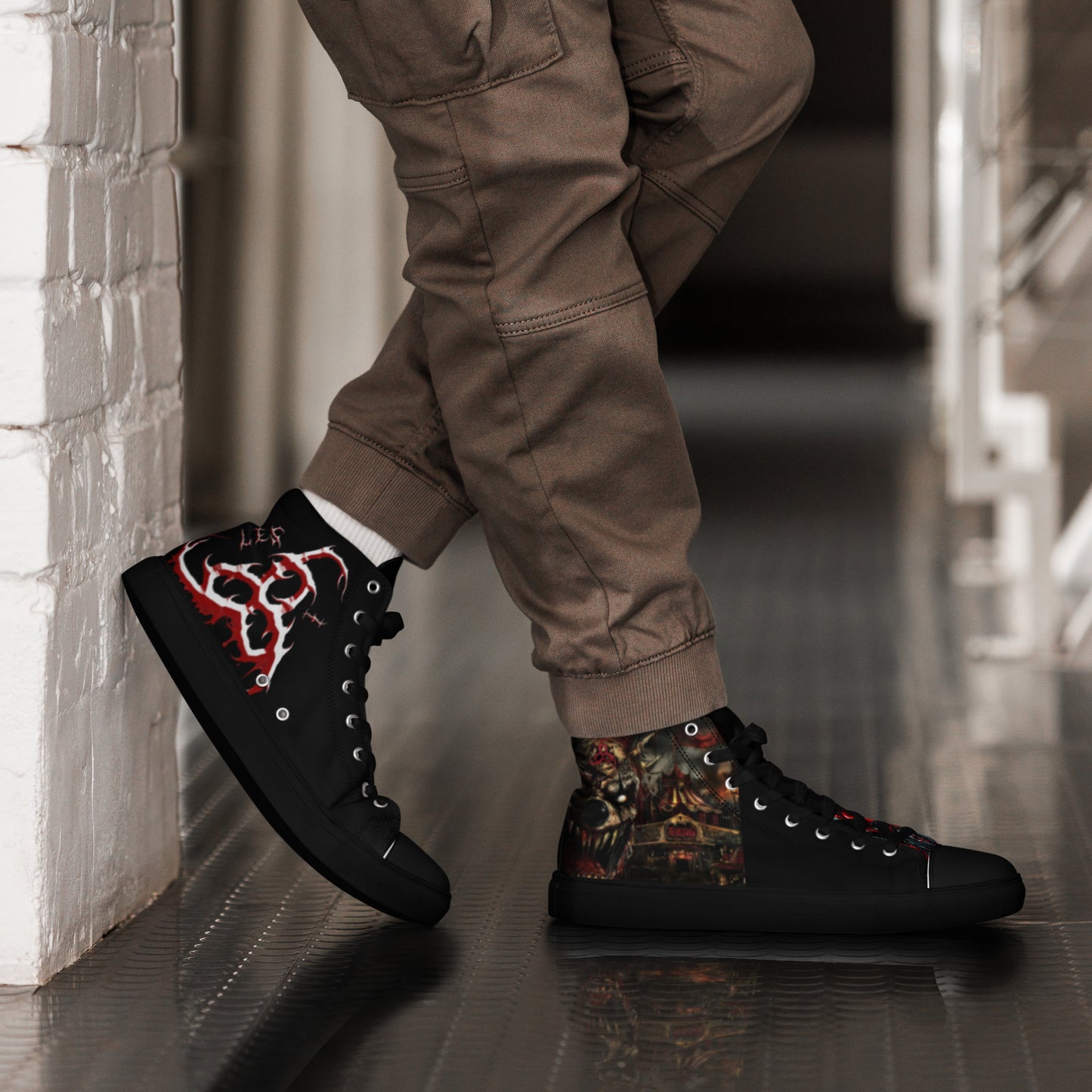 6I66LES,,Men’s high top canvas shoes